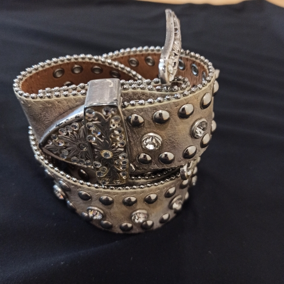 Nacona Western Cowgirl  Rhinestone bling belt women's Size 32 - Picture 3 of 16